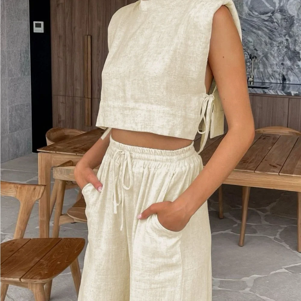 Commense Cream Wide Leg Pants - Picture 2 of 5